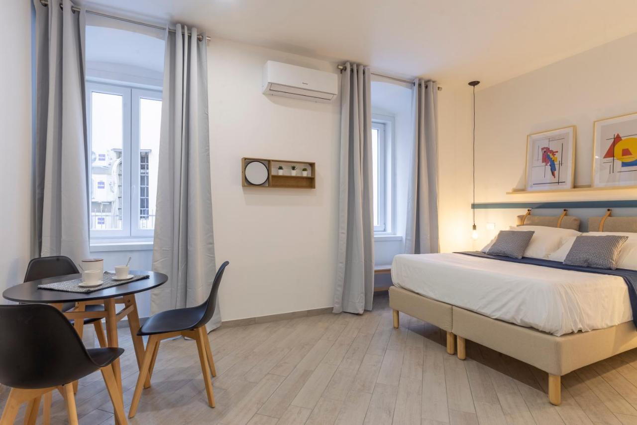 Cool And Stylish City Apartment - Wifi Trieste Bagian luar foto