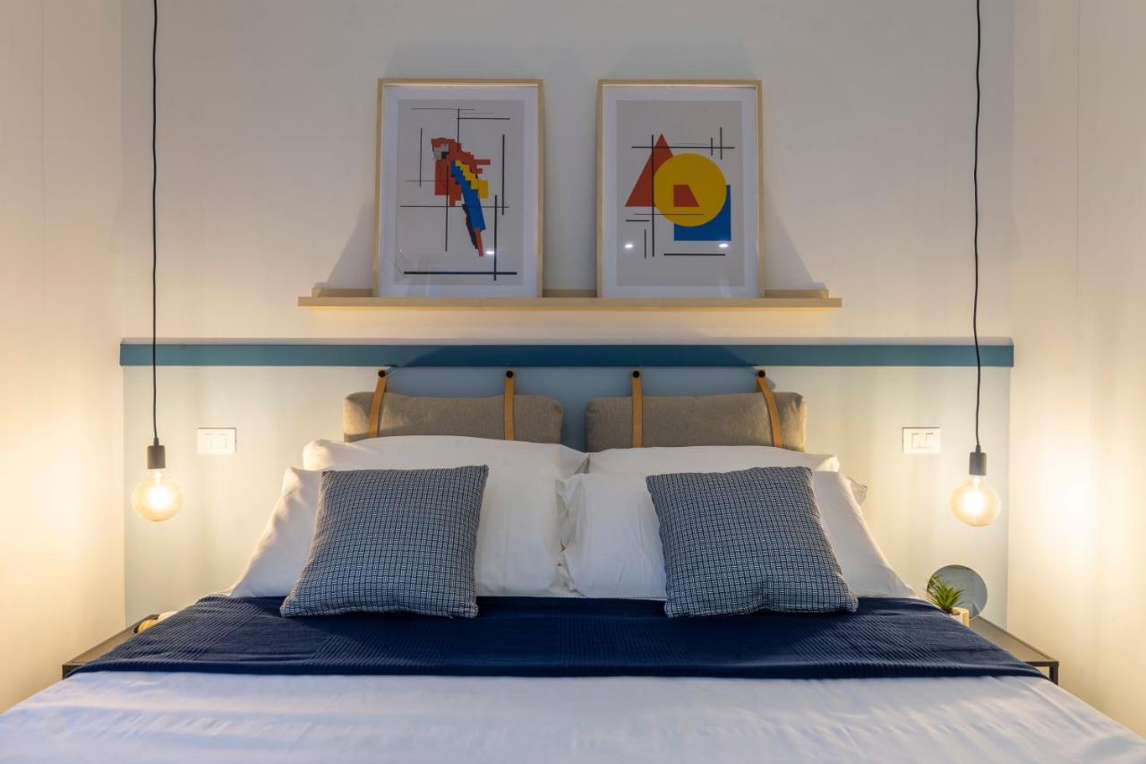 Cool And Stylish City Apartment - Wifi Trieste Bagian luar foto