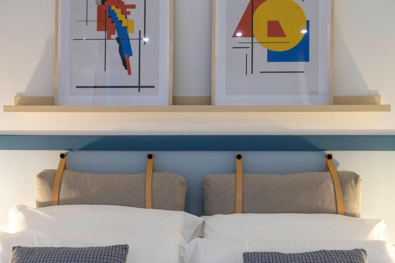 Cool And Stylish City Apartment - Wifi Trieste Bagian luar foto