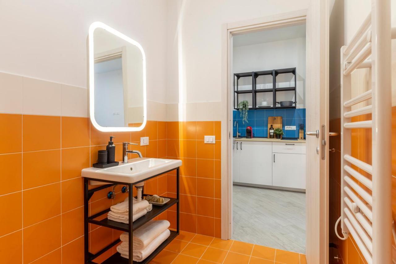 Cool And Stylish City Apartment - Wifi Trieste Bagian luar foto